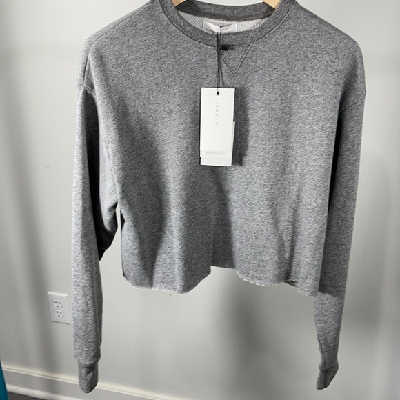 John Elliott Tops - Brand new John Elliott  gray crop sweatshirt